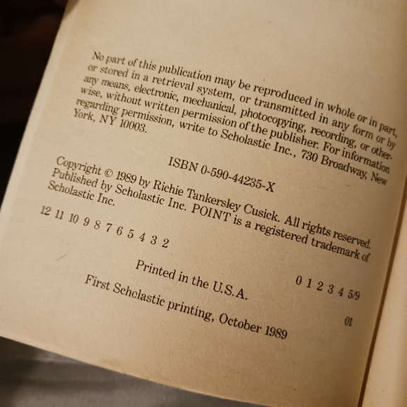 Vintage (1989) Scholastic Trick or Treat Softback Book - Picture 7 of 7